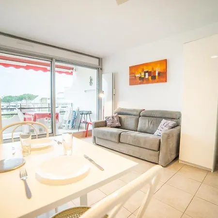 Sun7 -face Plage- Wifi-parking -piscine - Clim- Pros Servicesconciergerielagrandemotte Apartament *