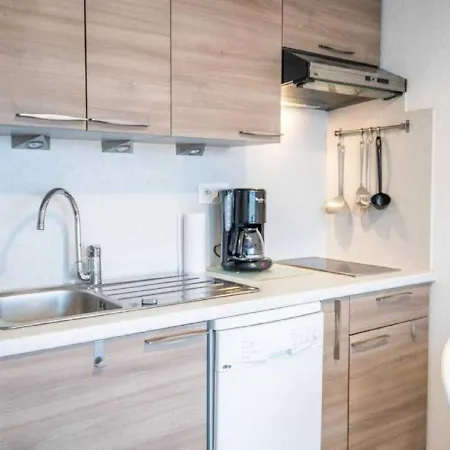 Sun7 -face Plage- Wifi-parking -piscine - Clim- Pros Servicesconciergerielagrandemotte Apartament