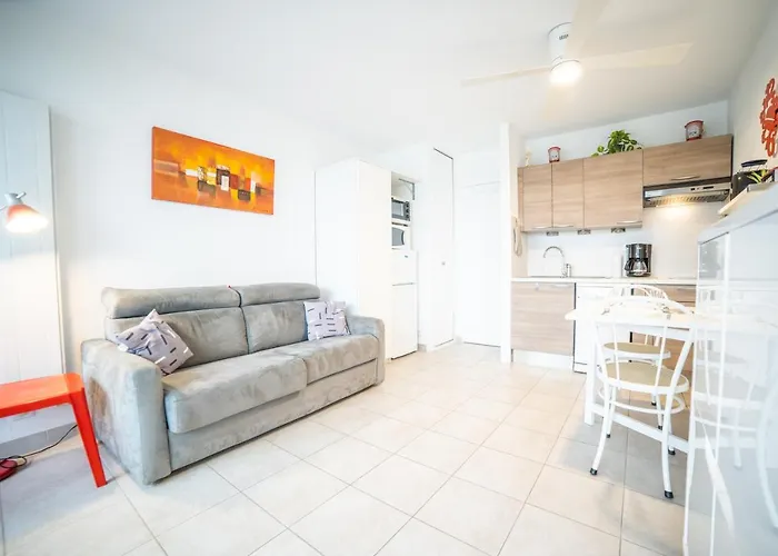 Sun7 -face Plage- Wifi-parking -piscine - Pros Servicesconciergerielagrandemotte